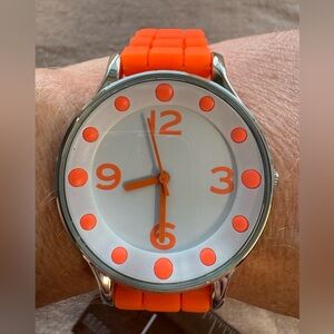 Orange neon watch, rubber band, new condition